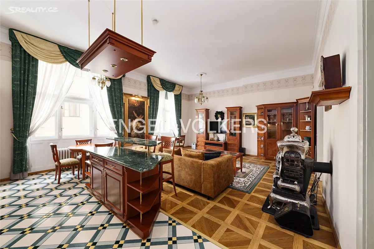Pronájem bytu 2+kk 70 m², Praha