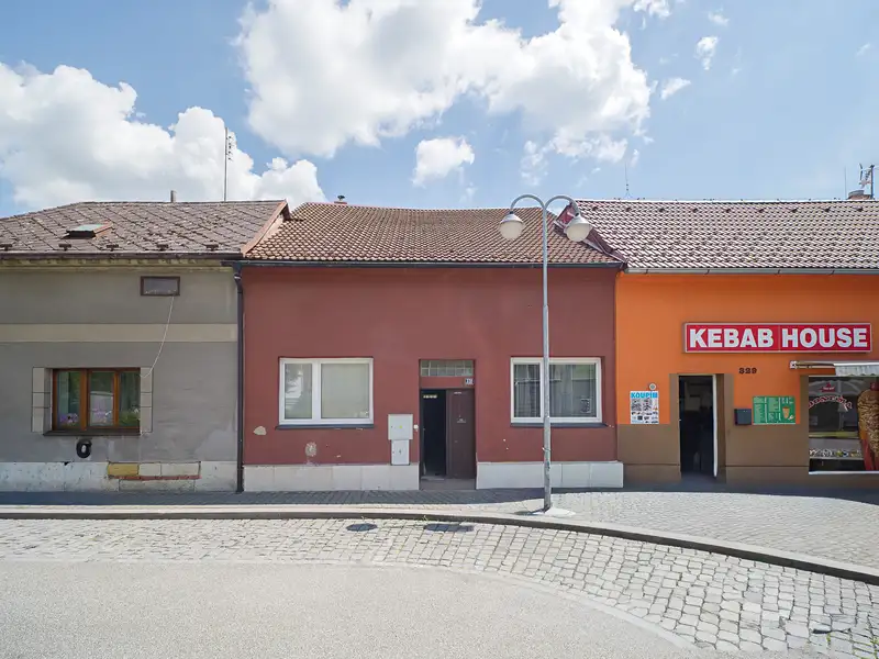Prodej rodinného domu 221 m², pozemek 221 m², Hořice – náhled fotky 1