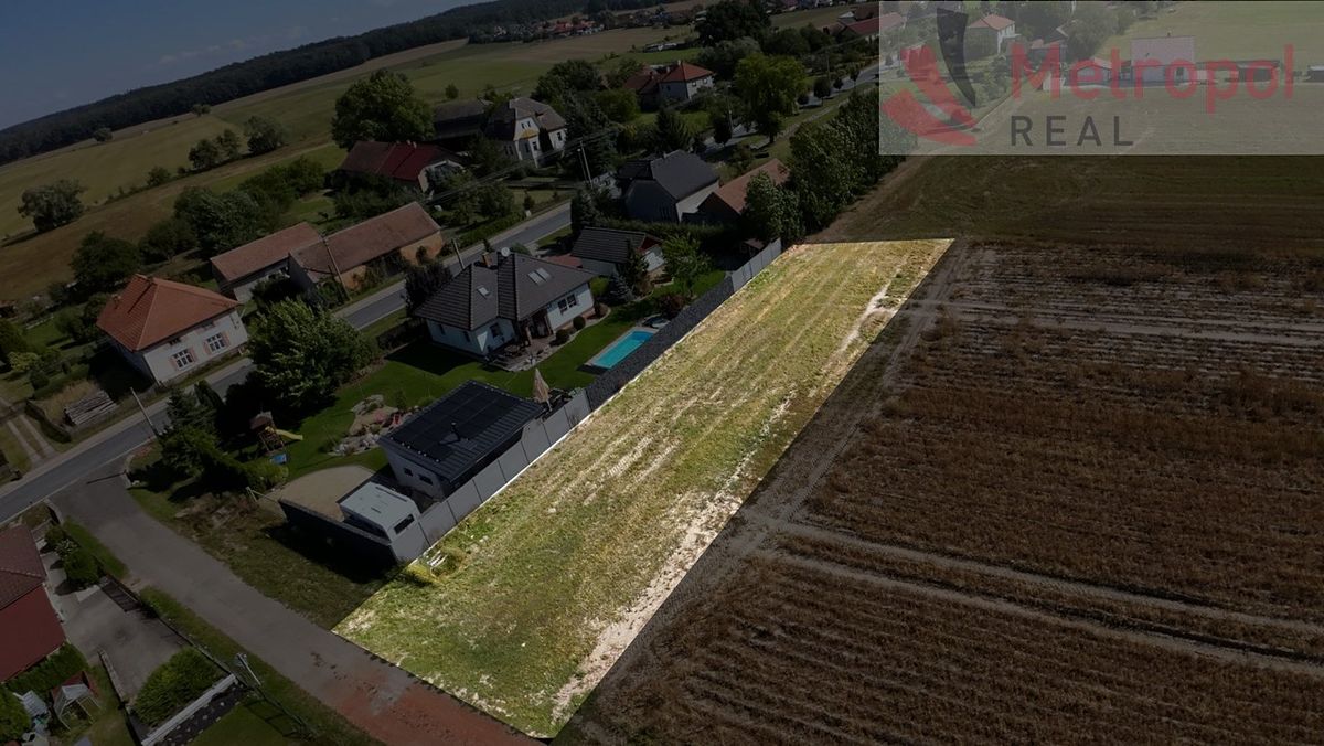 Prodej stavebního pozemku 989 m²