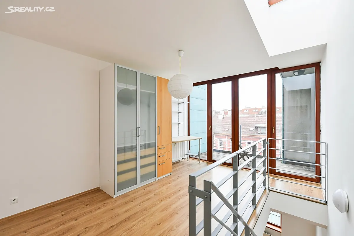Pronájem bytu 2+kk 50 m², Praha