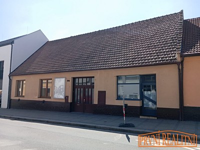 Pronájem obchodního prostoru 33 m²