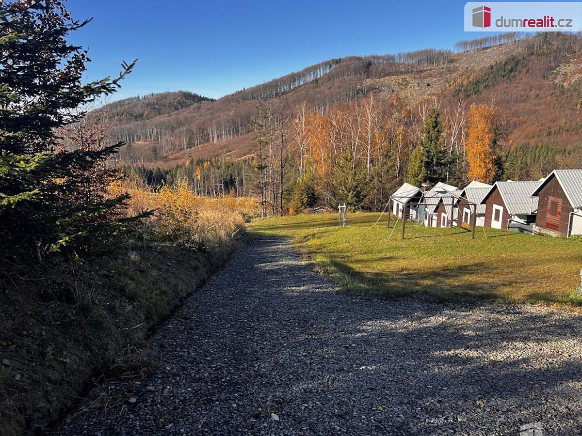 Prodej stavebního pozemku 3129 m² – fotografie 2