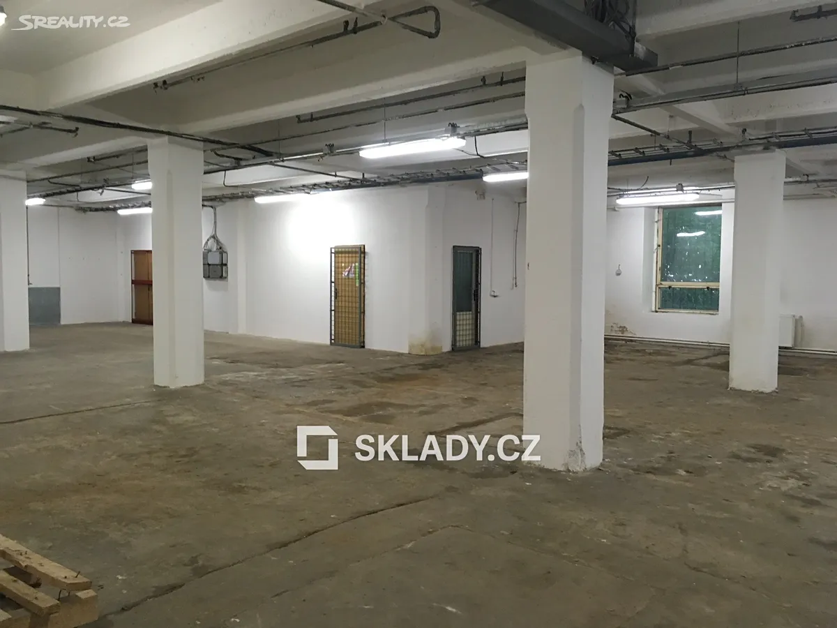 Pronájem skladového prostoru 2600 m², Liberec