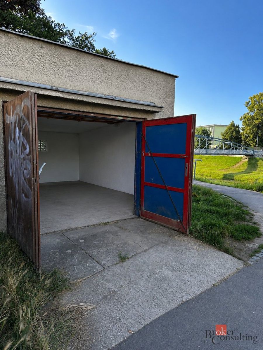 Prodej garáže 24 m² – fotografie 2