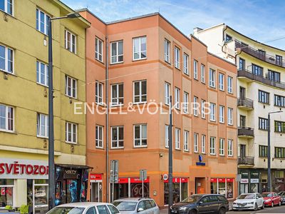 Pronájem obchodního prostoru 323 m²