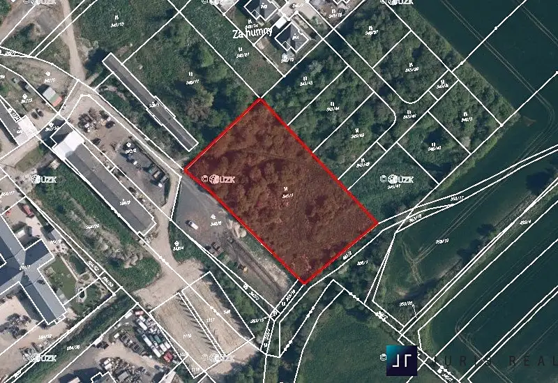 Prodej komerčního pozemku 4968 m², Kly – náhled fotky 1