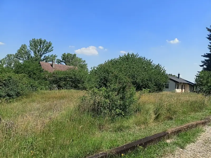 Prodej stavebního pozemku 847 m², Praha – náhled fotky 3