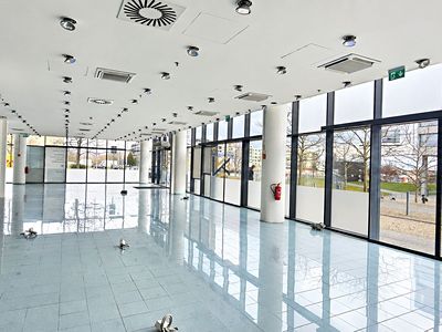 Pronájem obchodního prostoru 262 m²