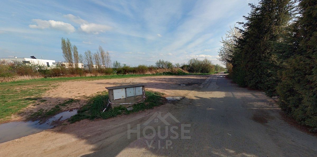 Prodej stavebního pozemku 1273 m² – fotografie 2