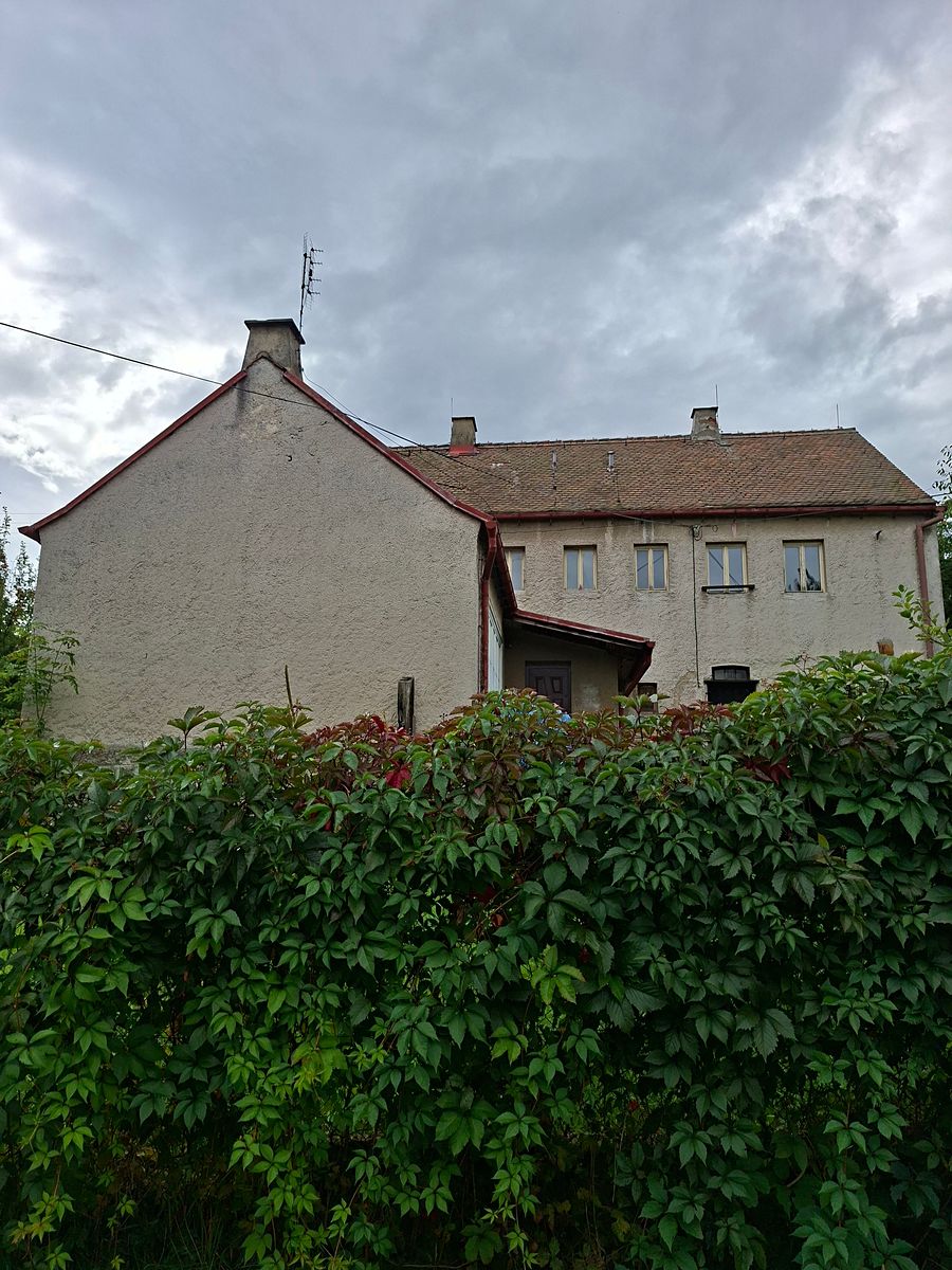 Prodej rodinného domu 560 m², pozemek 1958 m²