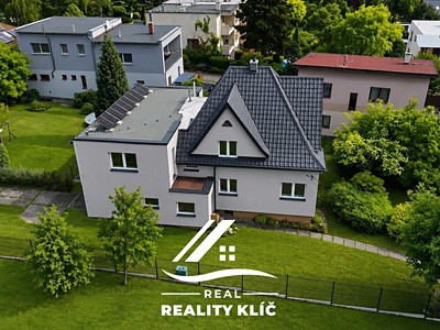 Pronájem  rodinného domu 260 m², pozemek 1 143 m²