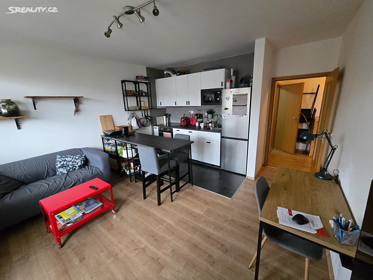 Pronájem bytu 2+kk 41 m², Praha
