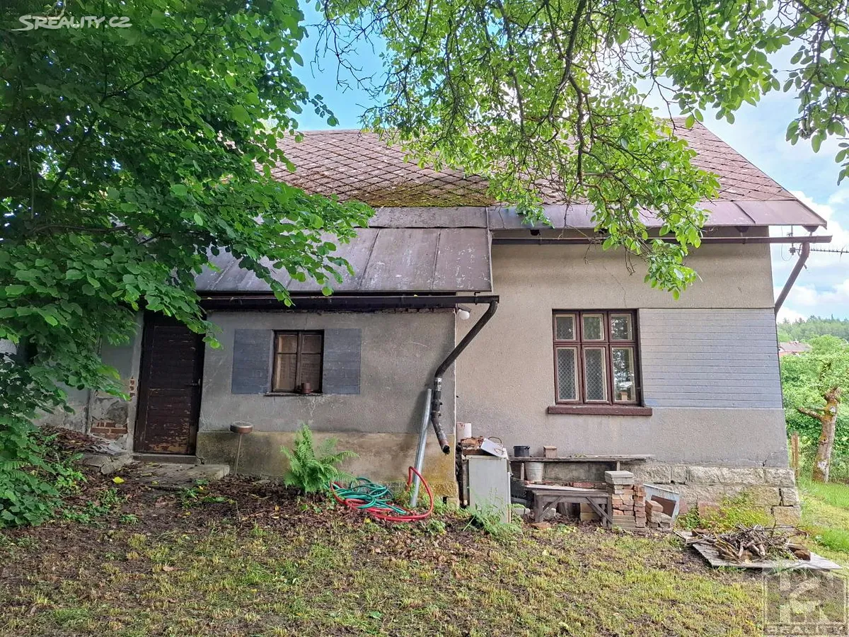 Prodej rodinného domu 140 m², pozemek 550 m² – další