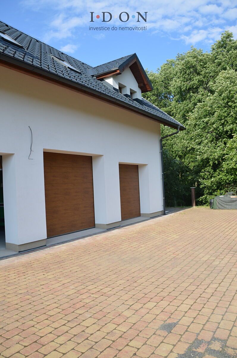 Pronájem garáže 200 m²