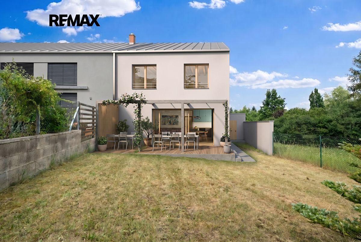 Prodej stavebního pozemku 374 m² – fotografie 3