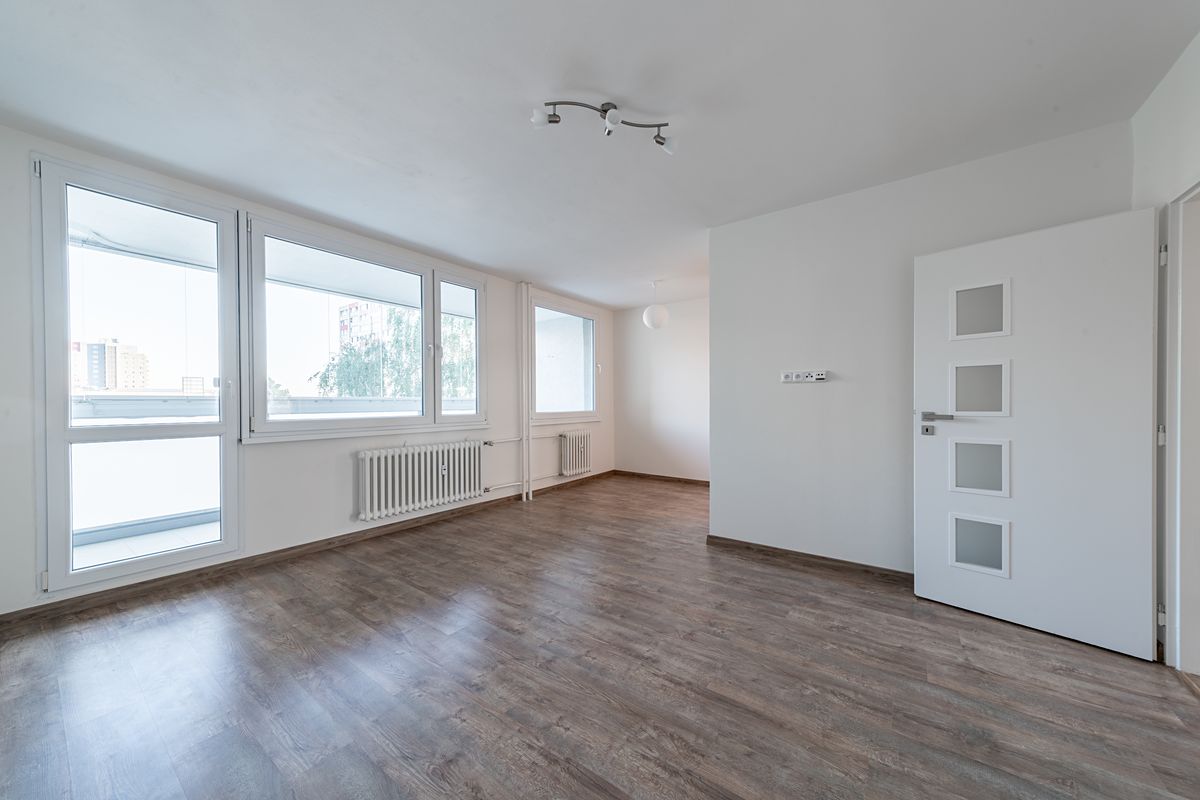 Prodej bytu 3+1 76 m², Praha – fotka 1 z 3