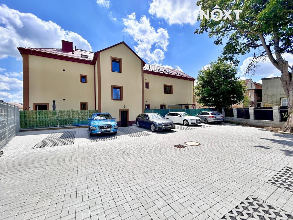 Pronájem bytu 3+kk 64 m²