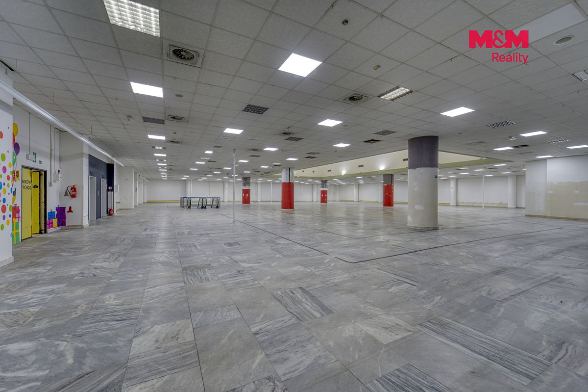 Pronájem obchodního prostoru 1603 m² – fotografie 2