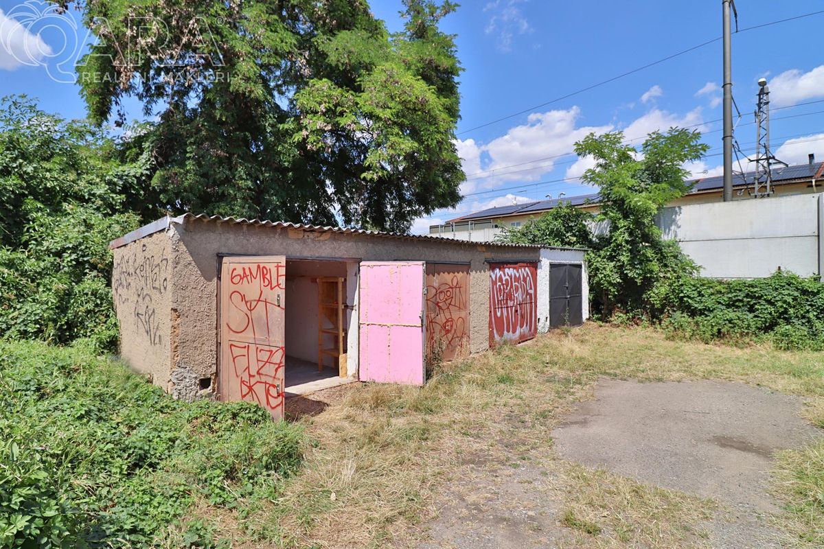 Prodej garáže 18 m²