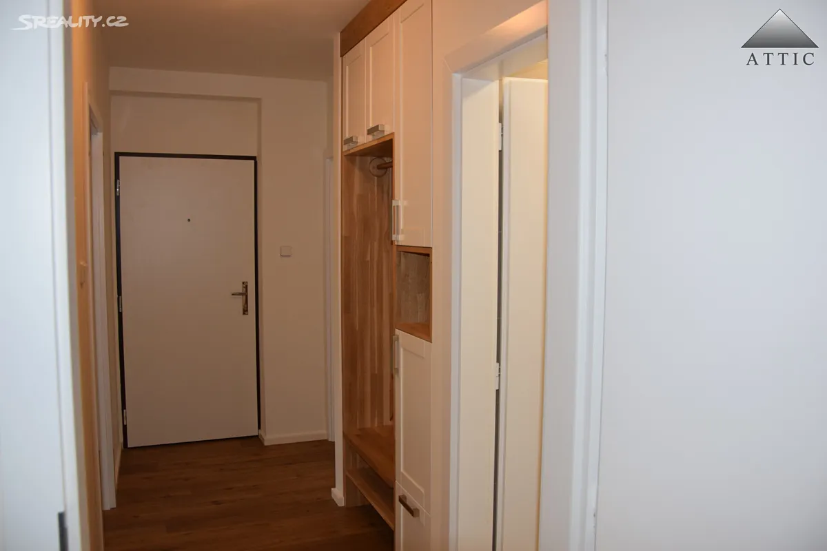 Pronájem bytu 3+1 84 m² – další