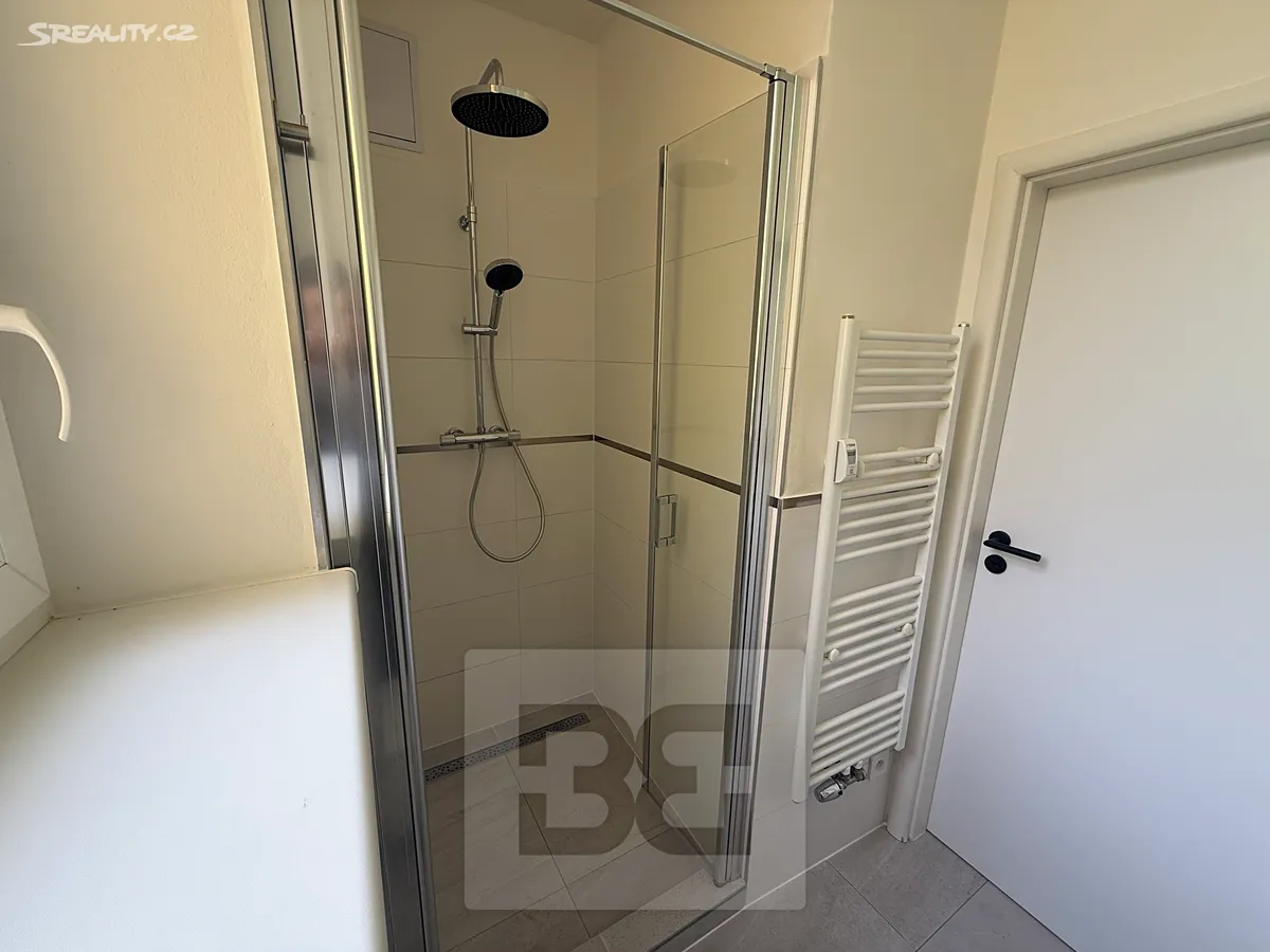 Pronájem bytu 2+kk 44 m² – další