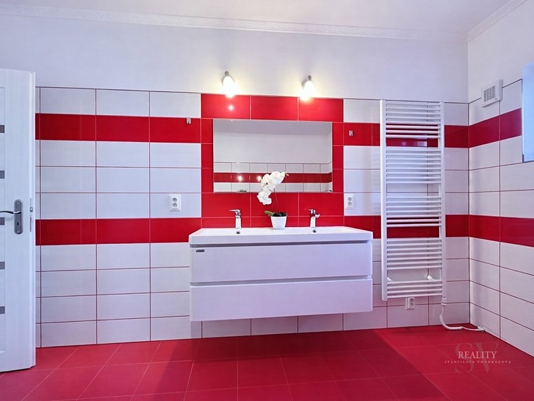 Prodej domu, 250 m² (18 z 34)