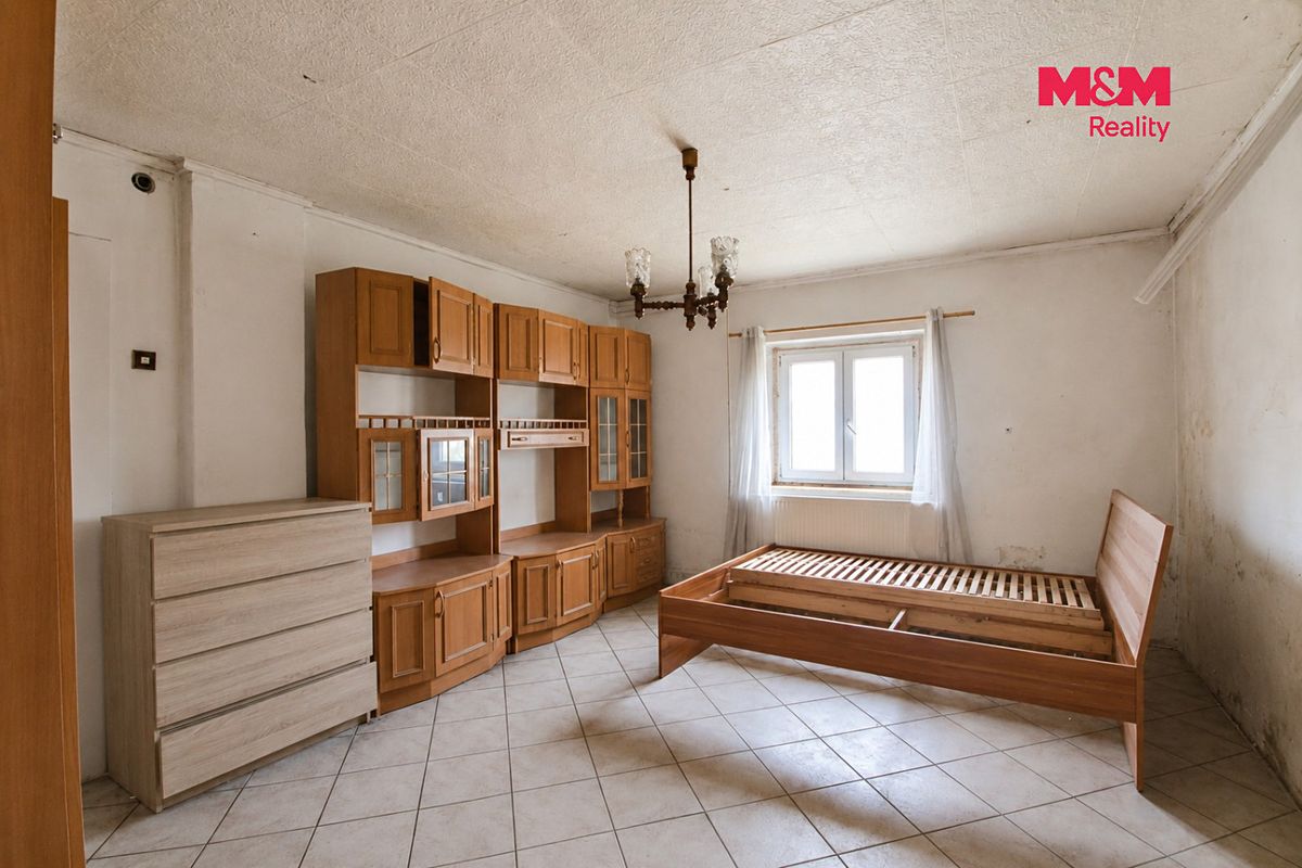 Prodej rodinného domu 86 m², pozemek 349 m² – fotografie 2