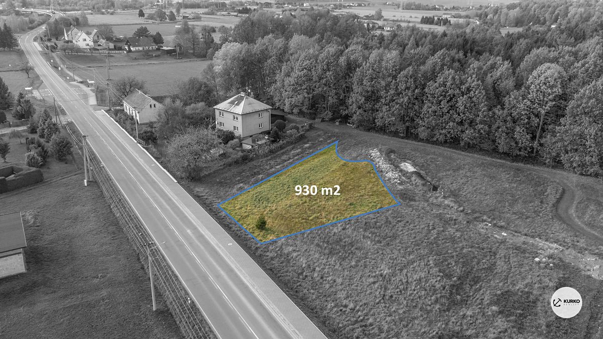 Prodej stavebního pozemku 930 m²