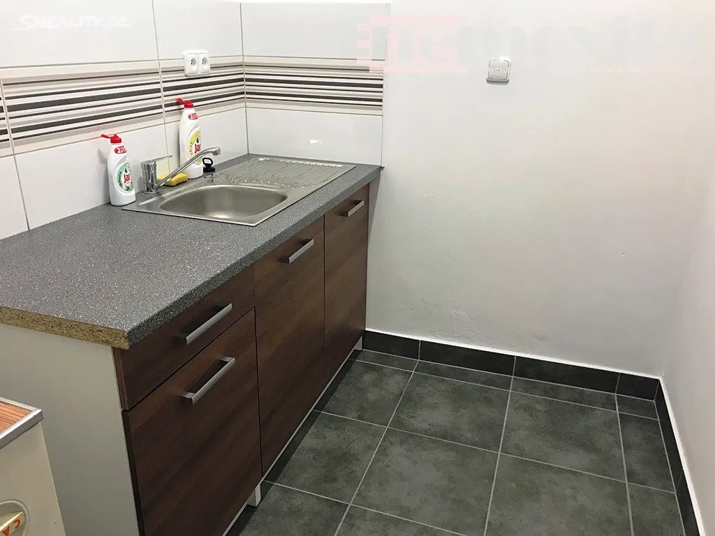 Pronájem kanceláře 30 m² – pohled 6