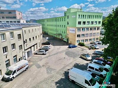 Pronájem skladového prostoru 240 m²