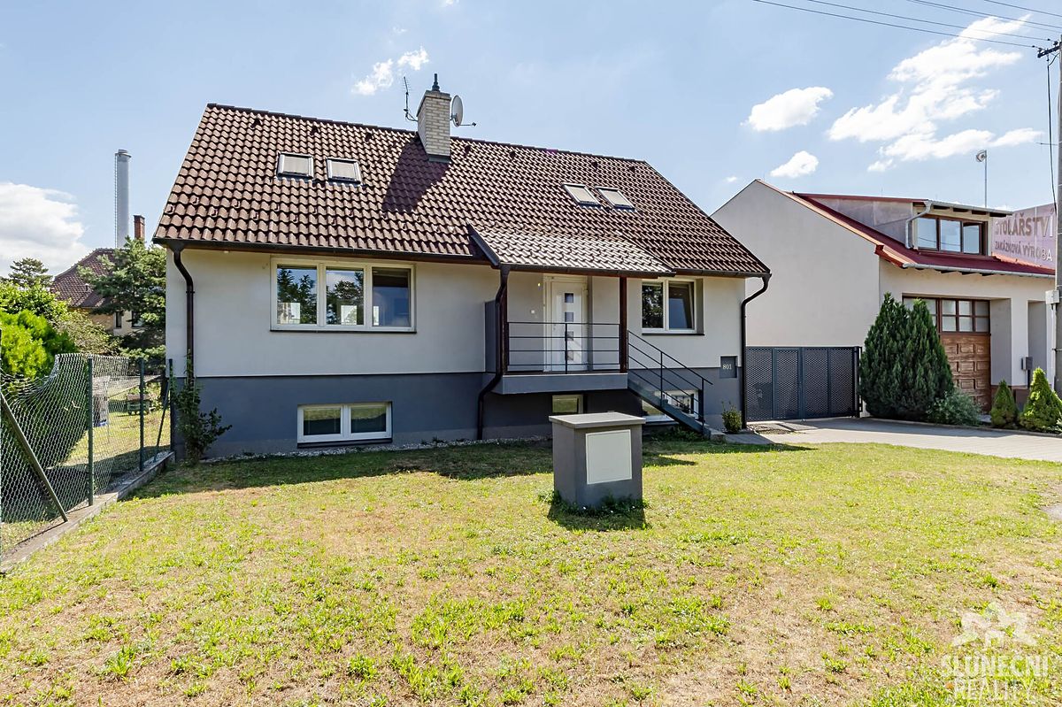Pronájem rodinného domu 175 m², pozemek 722 m²