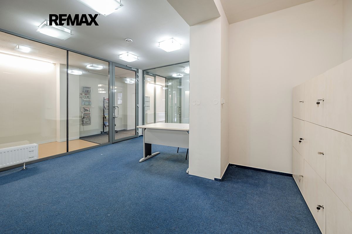 Pronájem obchodního prostoru 125 m² – fotografie 4
