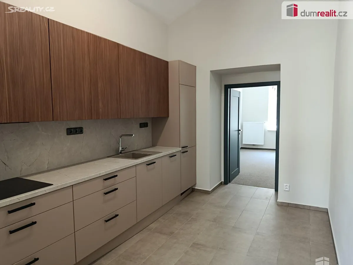 Pronájem bytu 1+1 36 m², Praha