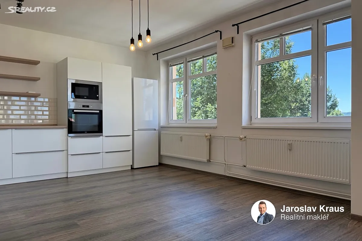 Pronájem bytu 2+kk 71 m² – pohled 4
