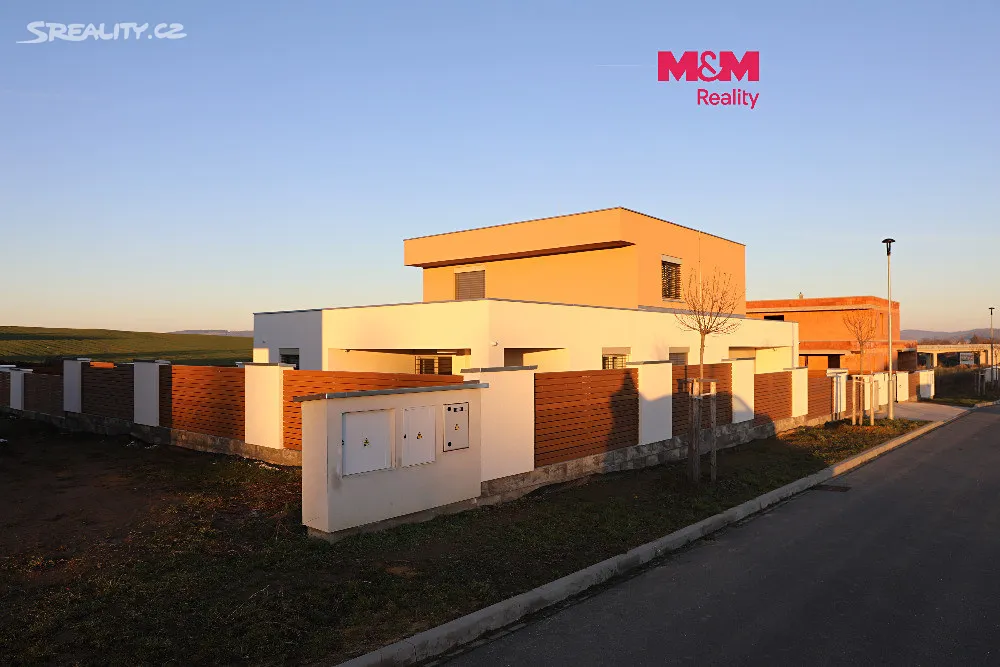Prodej rodinného domu 233 m², pozemek 734 m², Klatovy