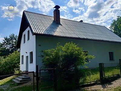 Prodej  rodinného domu 148 m², pozemek 2 324 m²