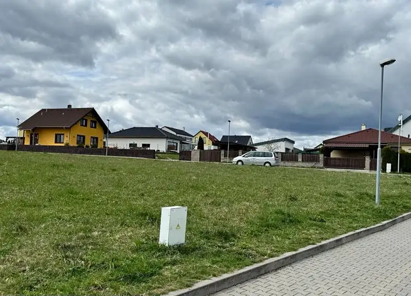 Prodej stavebního pozemku 610 m², Krasová – náhled fotky 1