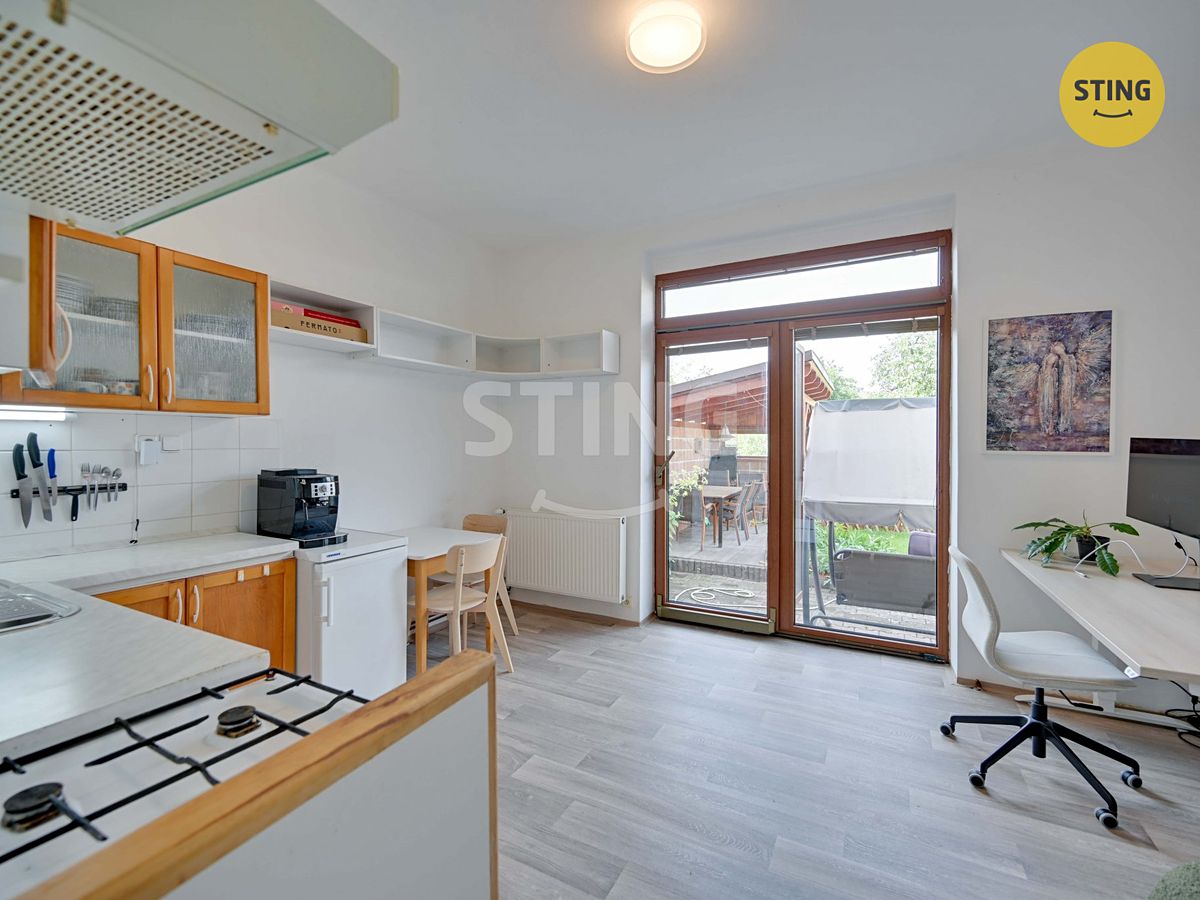 Prodej rodinného domu 340 m², pozemek 138 m² – fotografie 2