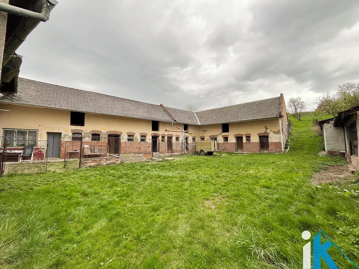 Prodej rodinného domu 98 m², pozemek 1829 m² – fotografie 2