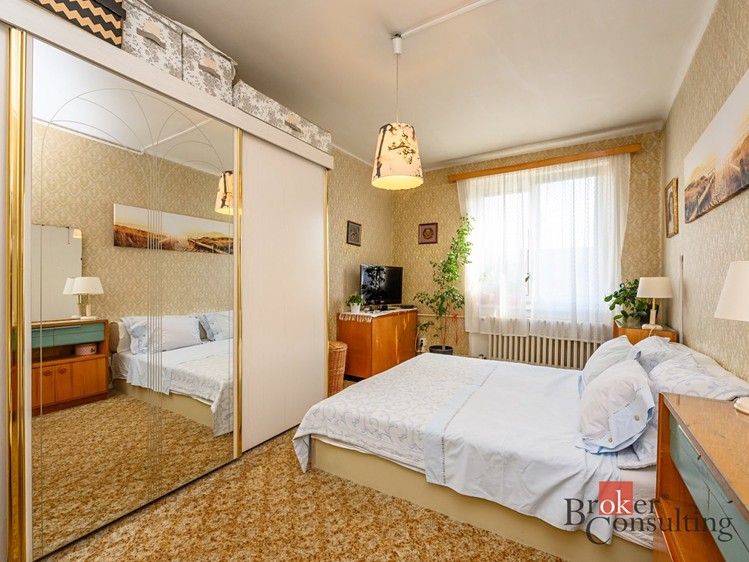 Prodej bytu 2+1, 49 m² (3 z 18)