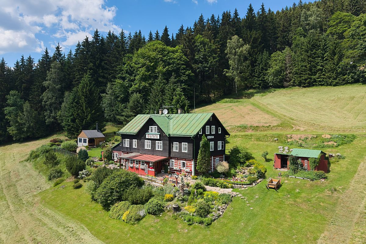 Prodej chalupy 230 m², pozemek 10757 m² – fotografie 2