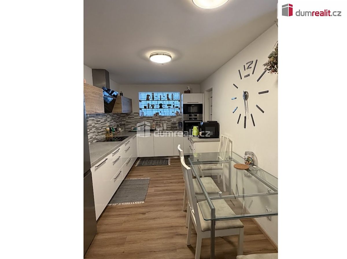Prodej rodinného domu 128 m², pozemek 396 m² – fotografie 4