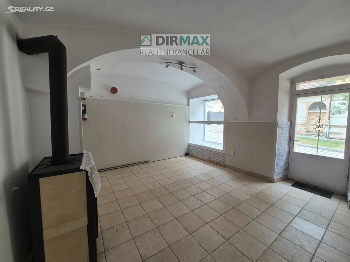 Prodej rodinného domu 292 m², pozemek 264 m² - View 3