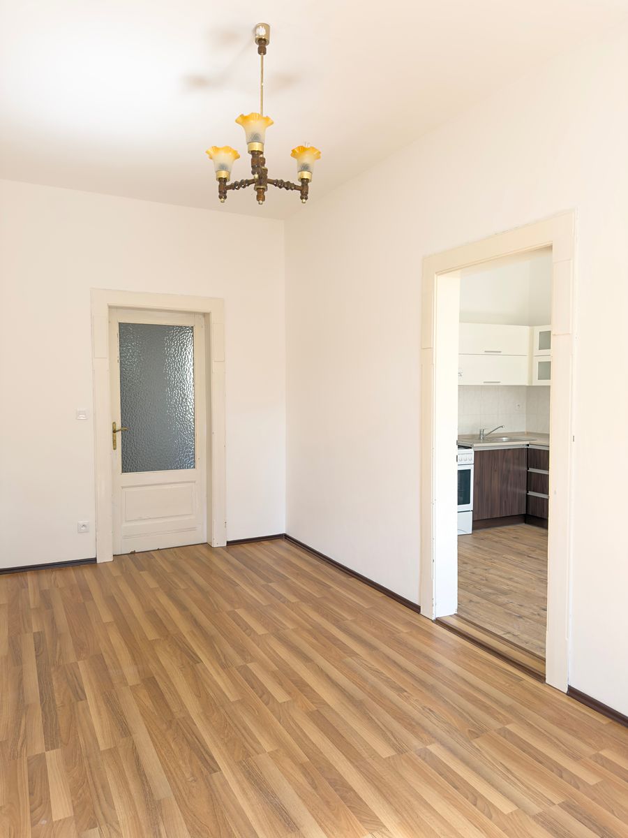 Pronájem bytu 2+1 74 m² – fotografie 2