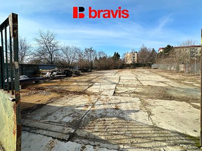 Pronájem komerčního pozemku 1850 m²