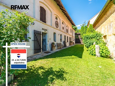Prodej  rodinného domu 230 m², pozemek 813 m²