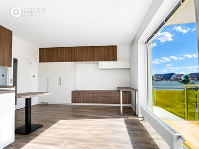 Pronájem bytu 1+kk 37 m²