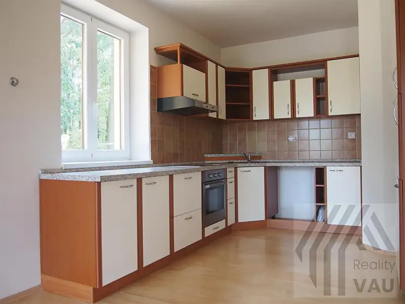 Pronájem bytu 3+kk 100 m², Dašice – Pod Dubem, okres Pardubice