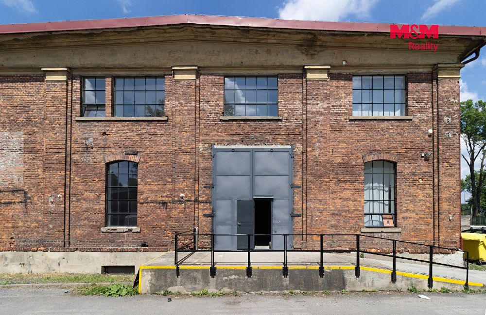 Pronájem výrobní haly, prostoru 1500 m² – fotografie 3
