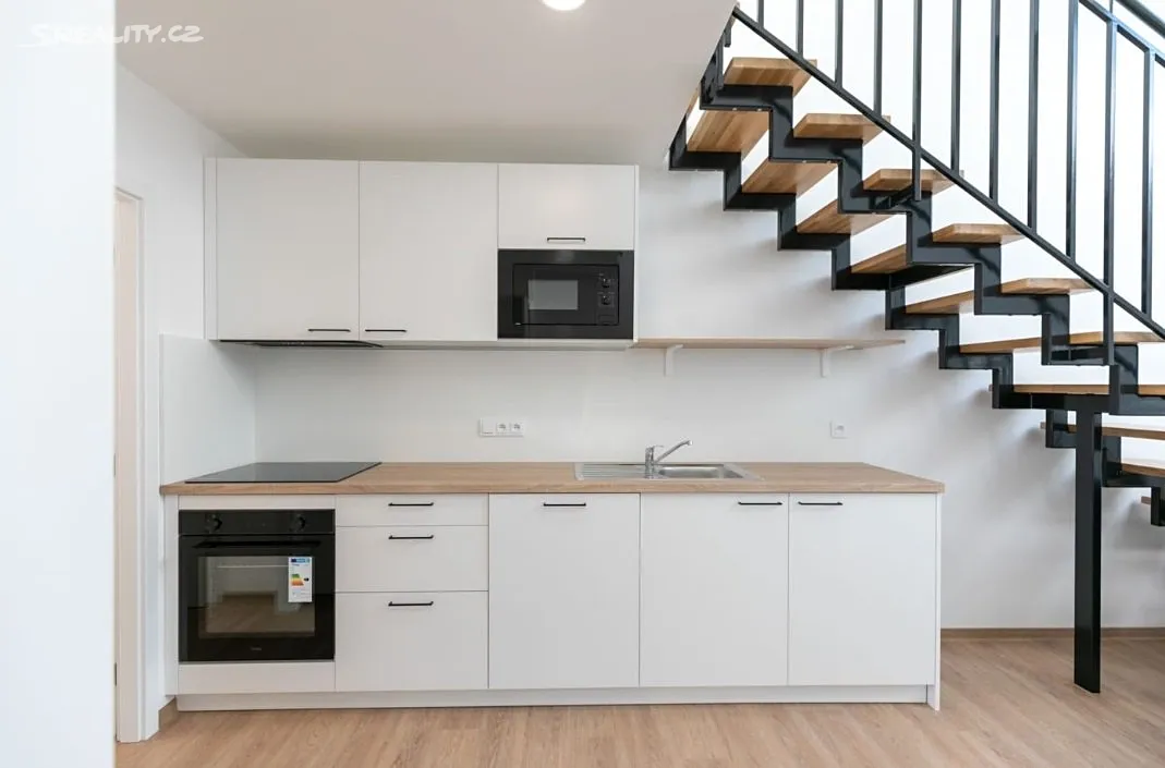Pronájem bytu 1+kk 46 m², Brno